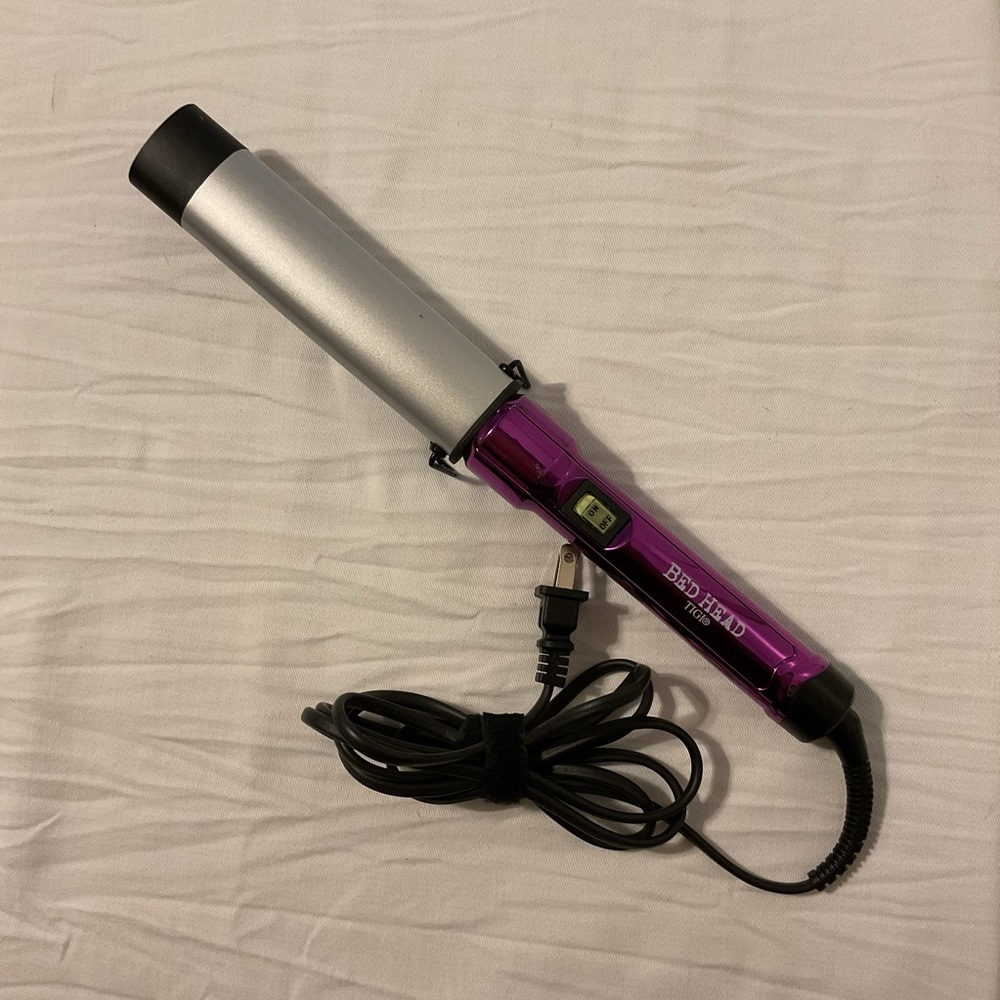 BED HEAD Curlipops 1.5” Tourmaline Oval Clamp-Free Curling Iron BH376